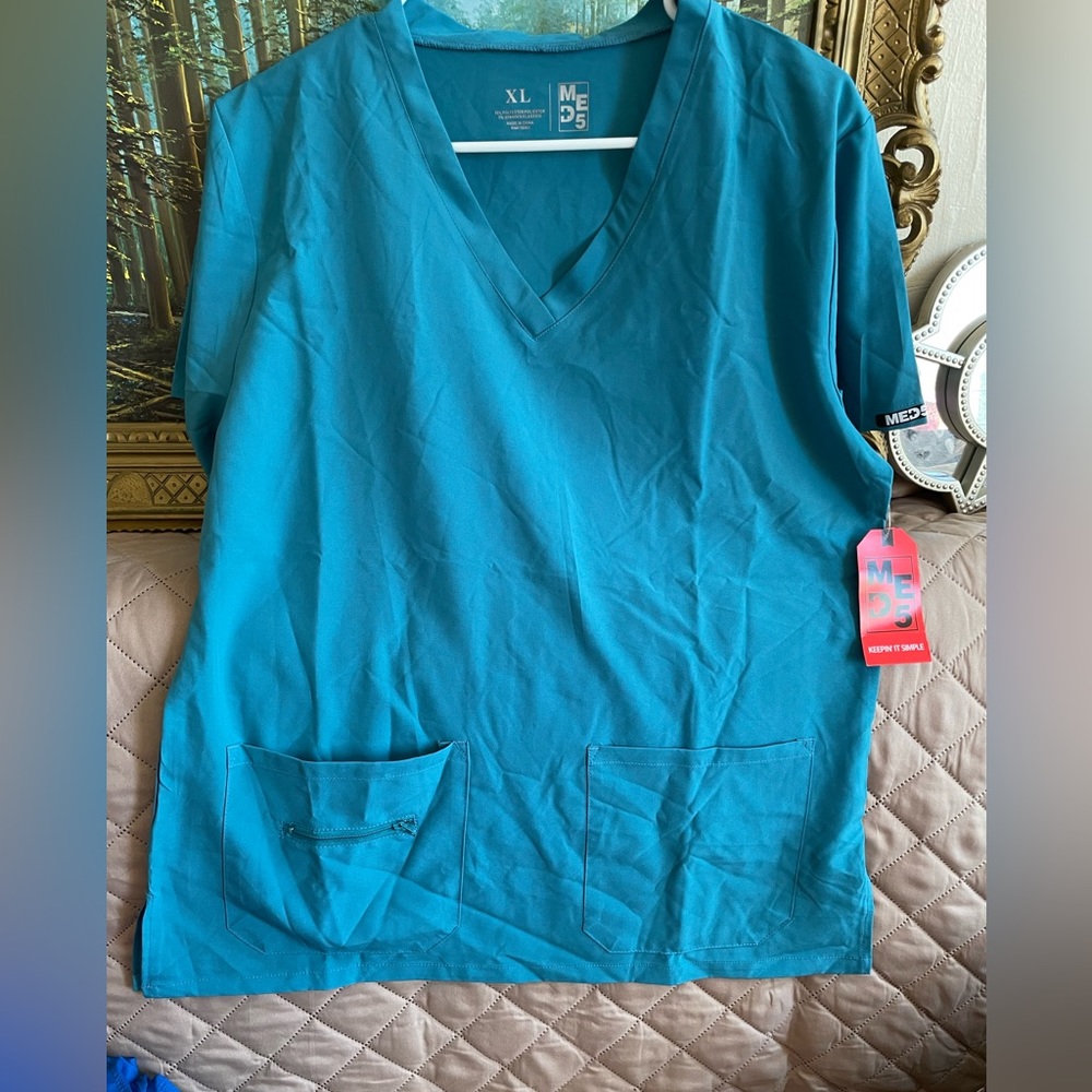 X-LARGE Teal Top